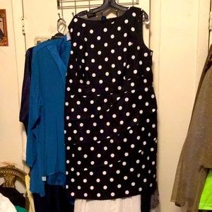 Sleeveless dress 20, fully lined, like new